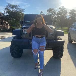 Meet your Posher, Cara